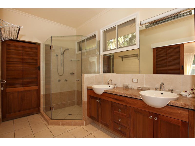 2827 Moggill Road, Pinjarra Hills QLD 4069